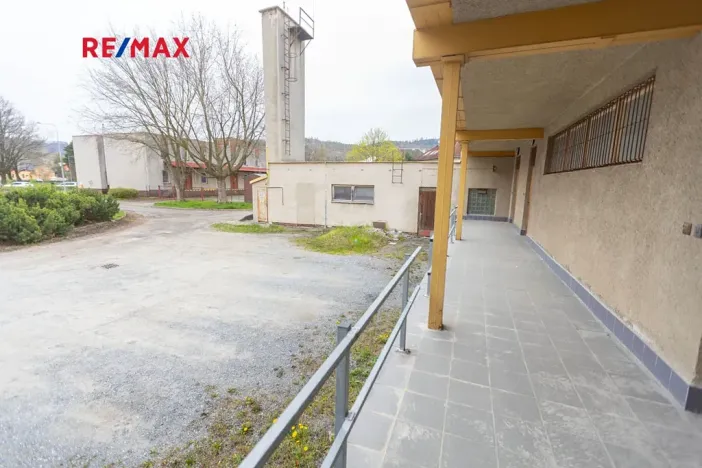 Prodej obchodního prostoru, Město Albrechtice, Míru, 1427 m2