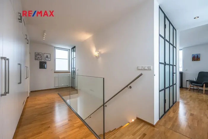 Pronájem vily, Praha - Lysolaje, 150 m2