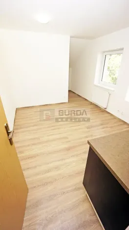 Pronájem bytu 1+kk, Neratovice, 25 m2