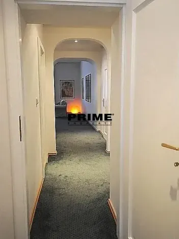 Pronájem bytu 3+1, Praha - Nové Město, Odborů, 87 m2