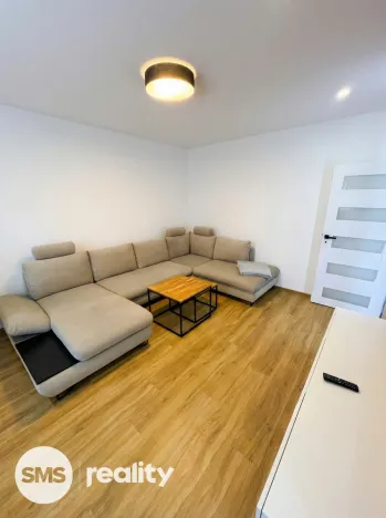 Pronájem bytu 2+kk, Ostrava - Poruba, Podroužkova, 50 m2