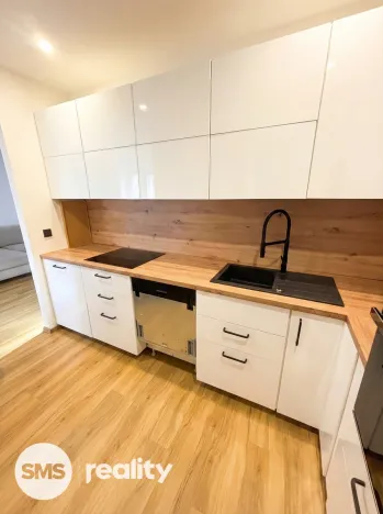 Pronájem bytu 2+kk, Ostrava - Poruba, Podroužkova, 50 m2