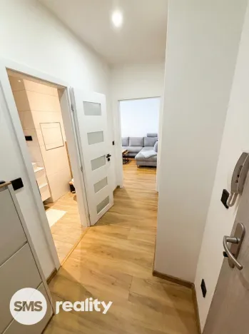 Pronájem bytu 2+kk, Ostrava - Poruba, Podroužkova, 50 m2