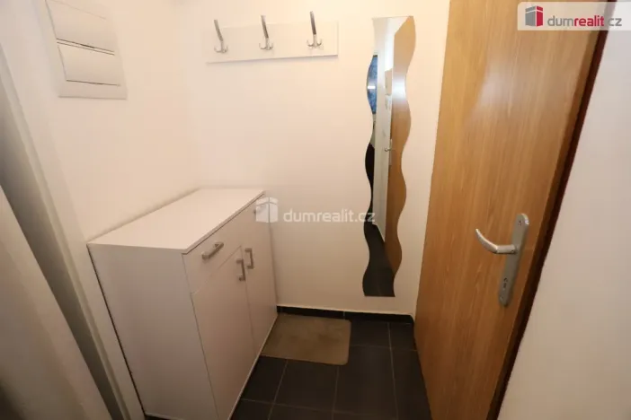 Pronájem bytu 2+1, Cheb, Vrchlického, 68 m2