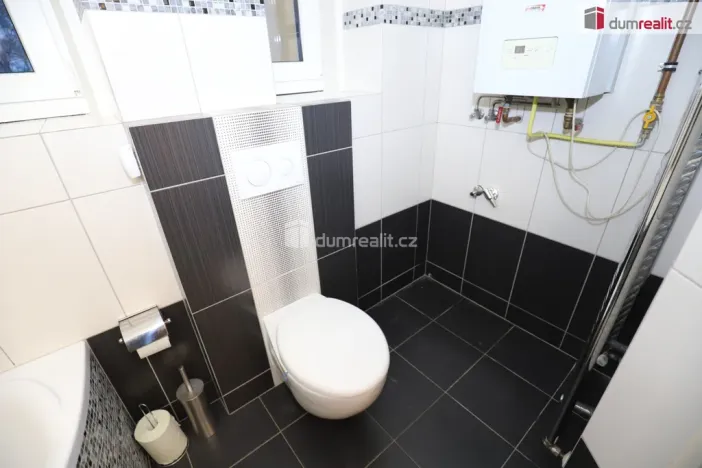 Pronájem bytu 2+1, Cheb, Vrchlického, 68 m2