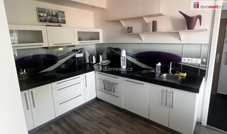 Pronájem bytu 2+1, Cheb, Vrchlického, 68 m2