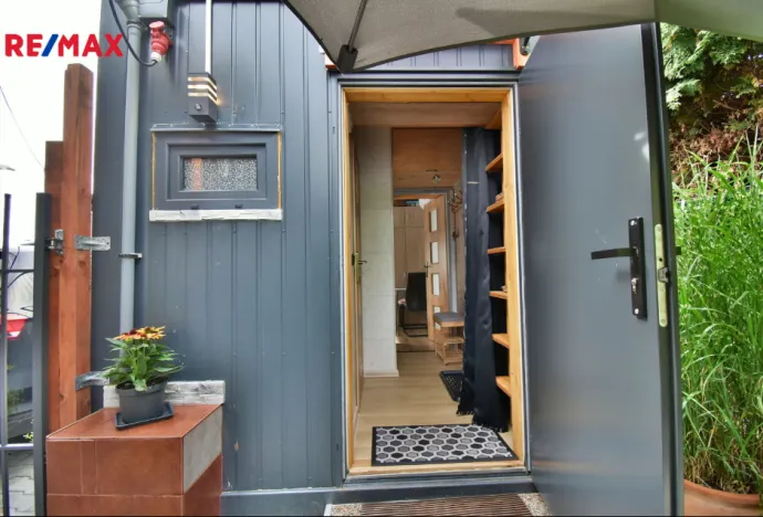 Pronájem bytu 1+kk, Hradec Králové - Plačice, Vilová, 18 m2