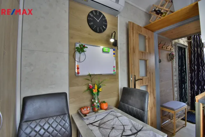 Pronájem bytu 1+kk, Hradec Králové - Plačice, Vilová, 18 m2