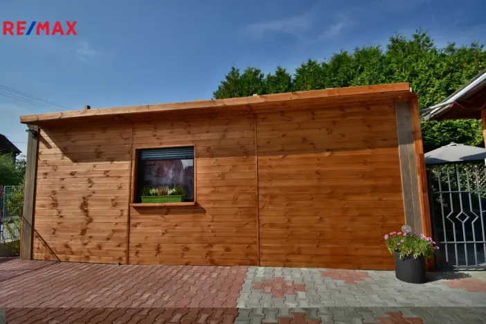 Pronájem bytu 1+kk, Hradec Králové - Plačice, Vilová, 18 m2