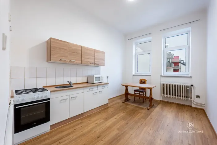 Pronájem bytu 3+1, České Budějovice - České Budějovice 3, J. Plachty, 85 m2