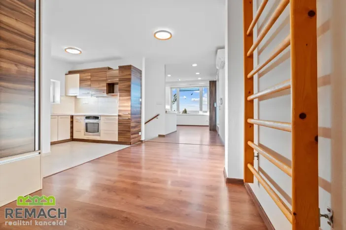 Pronájem bytu 2+kk, Uherské Hradiště, Nad Žlebem, 116 m2