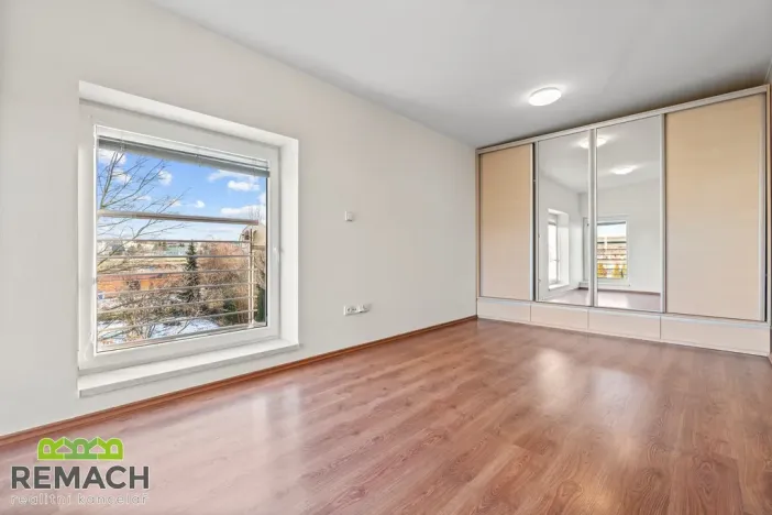 Pronájem bytu 2+kk, Uherské Hradiště, Nad Žlebem, 116 m2