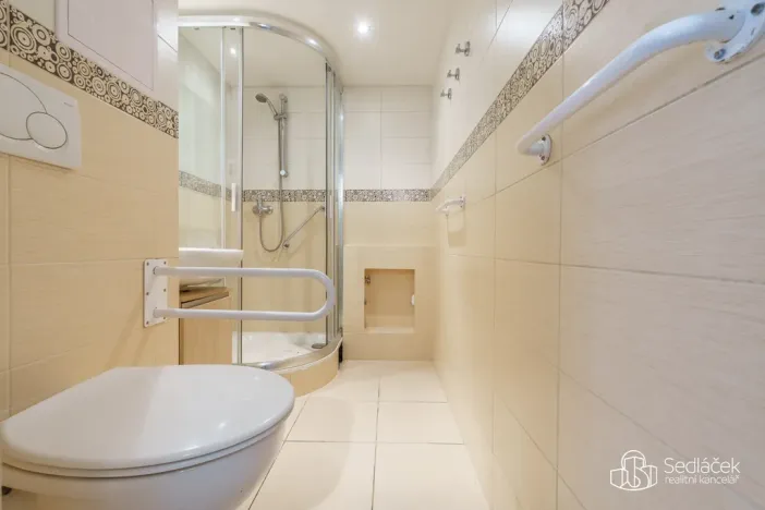 Prodej bytu 3+1, Sokolov, Závodu míru, 76 m2