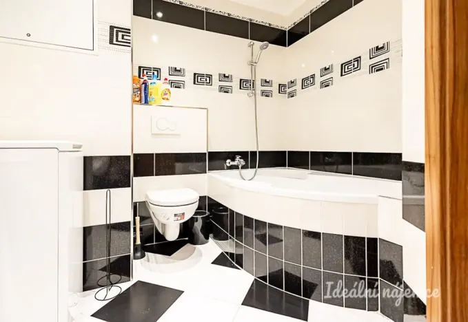 Pronájem bytu 3+kk, Praha - Letňany, Malkovského, 67 m2