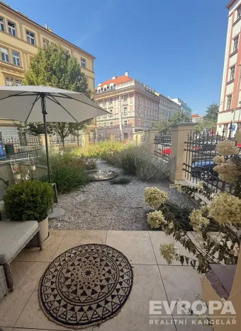 Pronájem bytu 2+kk, Praha - Vinohrady, U Zvonařky, 65 m2