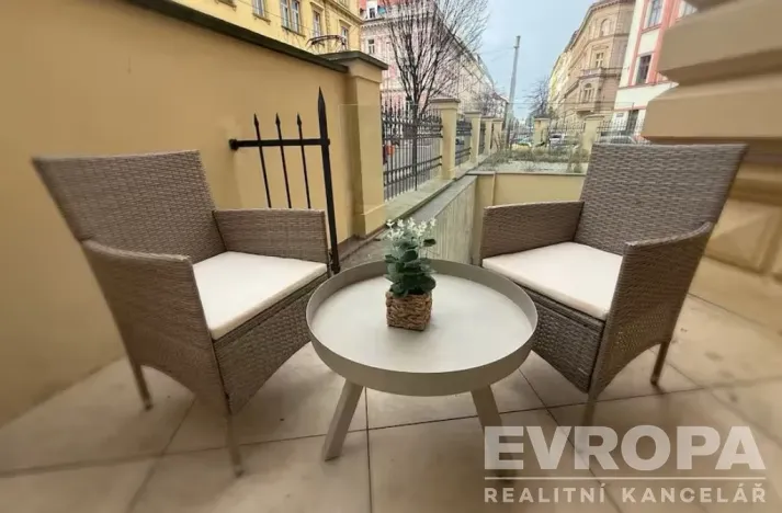 Pronájem bytu 2+kk, Praha - Vinohrady, U Zvonařky, 38 m2