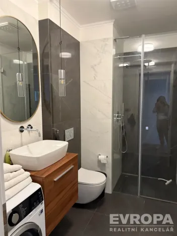 Pronájem bytu 2+kk, Praha - Vinohrady, U Zvonařky, 38 m2