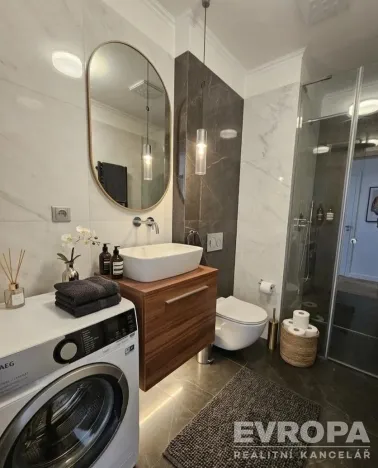 Pronájem bytu 2+kk, Praha - Vinohrady, U Zvonařky, 38 m2