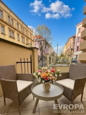 Pronájem bytu 2+kk, Praha - Vinohrady, U Zvonařky, 38 m2