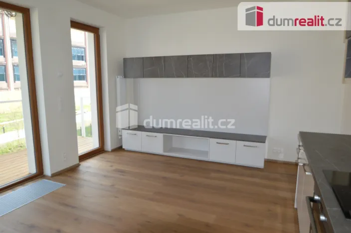 Pronájem bytu 1+kk, Praha - Košíře, Naskové, 30 m2