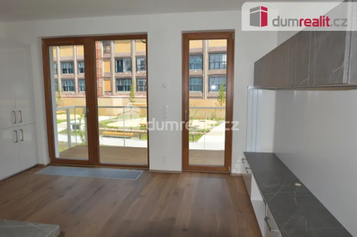 Pronájem bytu 1+kk, Praha - Košíře, Naskové, 30 m2