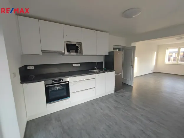 Pronájem bytu 2+kk, Praha, Společná, 65 m2