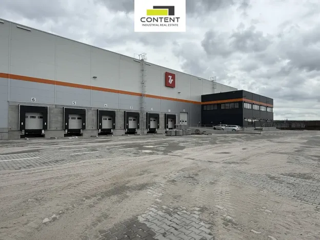 Pronájem skladu, Lužec nad Vltavou, 5000 m2