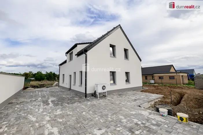 Prodej rodinného domu, Lužná, Jižní, 165 m2