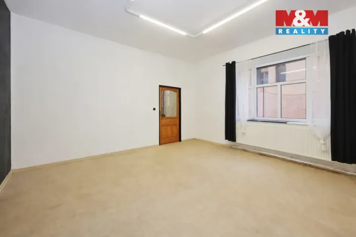 Pronájem obchodního prostoru, Havlíčkův Brod, Nádražní, 64 m2