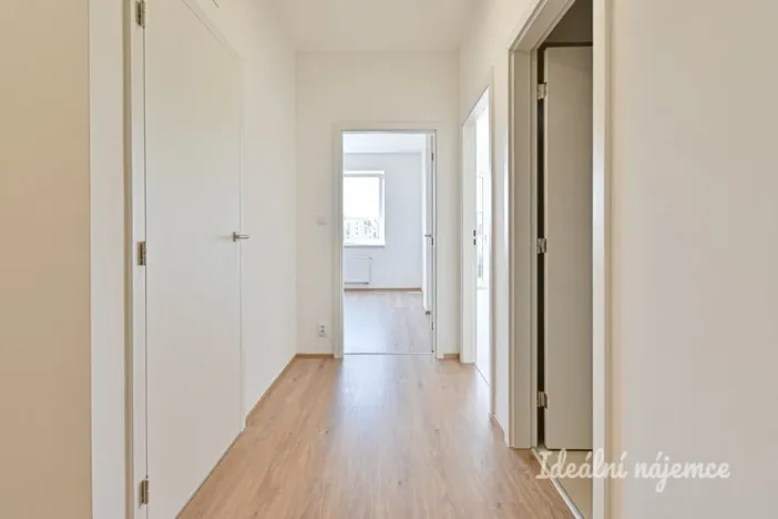 Pronájem bytu 2+kk, Brno, Střední, 60 m2