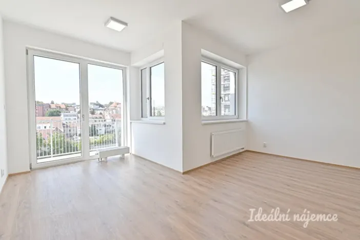 Pronájem bytu 2+kk, Brno, Střední, 60 m2