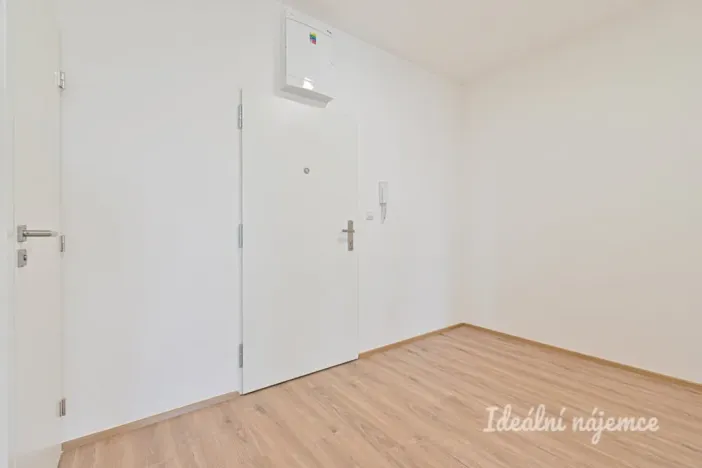 Pronájem bytu 2+kk, Brno, Střední, 60 m2