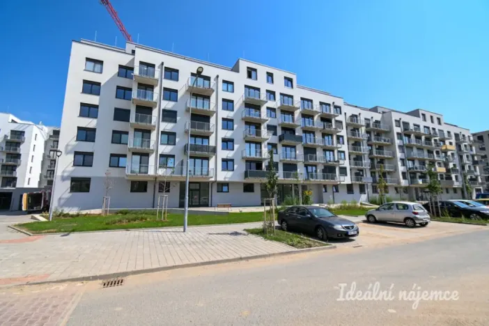 Pronájem bytu 2+kk, Brno, Střední, 60 m2