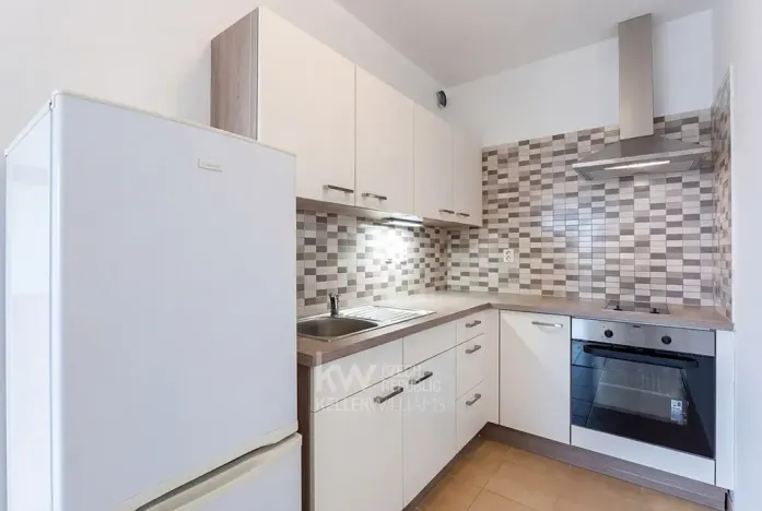 Pronájem bytu 1+kk, Praha - Horní Měcholupy, Hornoměcholupská, 32 m2