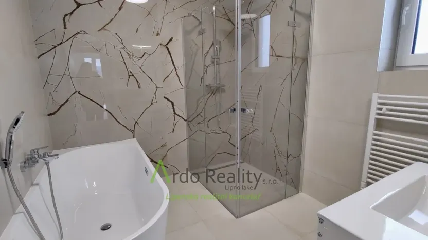 Pronájem rodinného domu, Frymburk, 97 m2