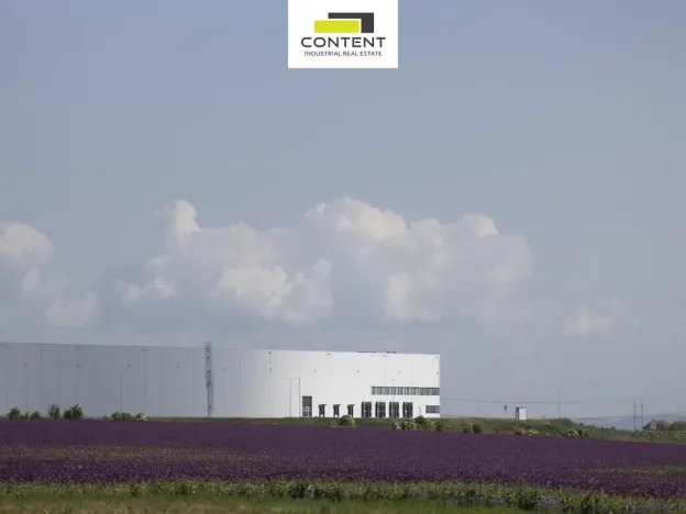 Pronájem výrobních prostor, Kozomín, 3000 m2