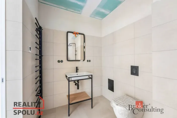 Pronájem bytu 1+kk, Jince, Slavíkova, 47 m2