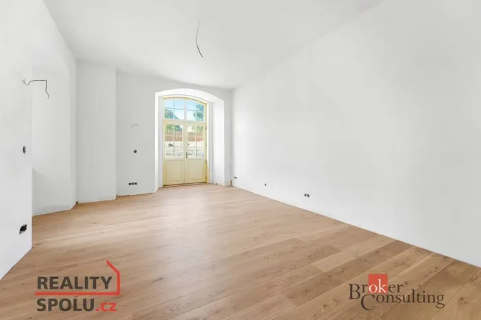 Pronájem bytu 1+kk, Jince, Slavíkova, 47 m2