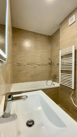 Pronájem bytu 2+1, Nový Bor, Tř. T. G. Masaryka, 63 m2