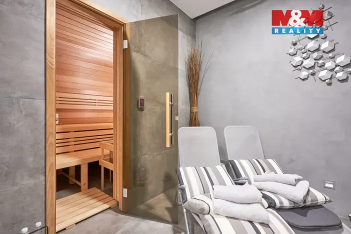 Prodej obchodního prostoru, Zlín, náměstí Míru, 5777 m2