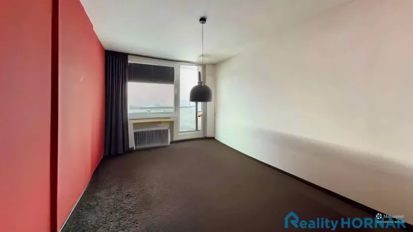 Prodej bytu 2+kk, Praha - Kobylisy, Třebenická, 38 m2