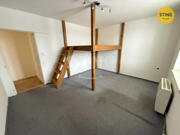 Pronájem bytu 1+1, Opava, Polanova, 32 m2