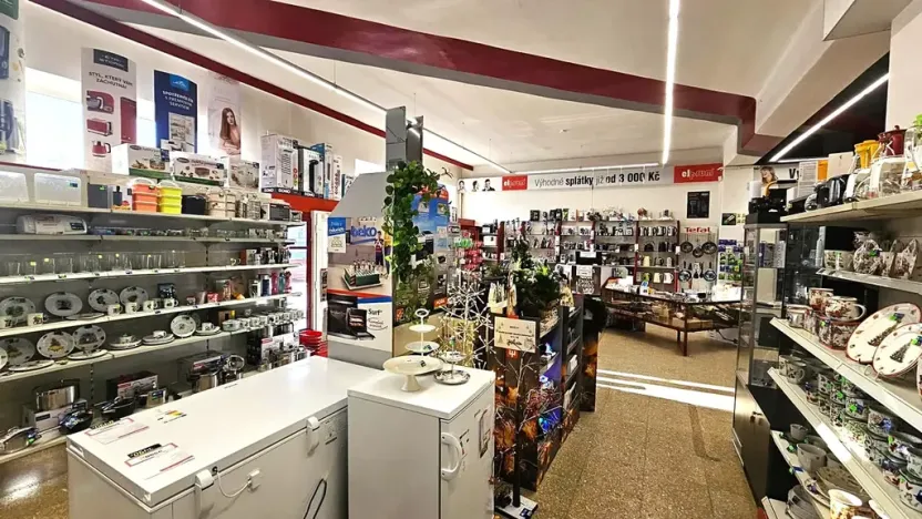 Pronájem obchodního prostoru, Letovice, Masarykovo náměstí, 140 m2