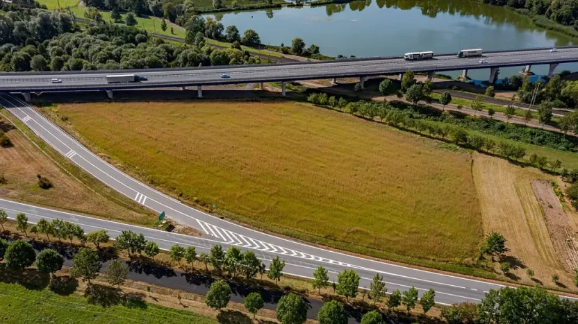 Prodej komerčního pozemku, Bělotín, 9952 m2