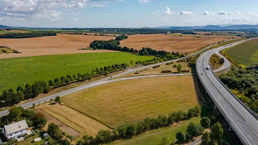 Prodej komerčního pozemku, Bělotín, 9952 m2