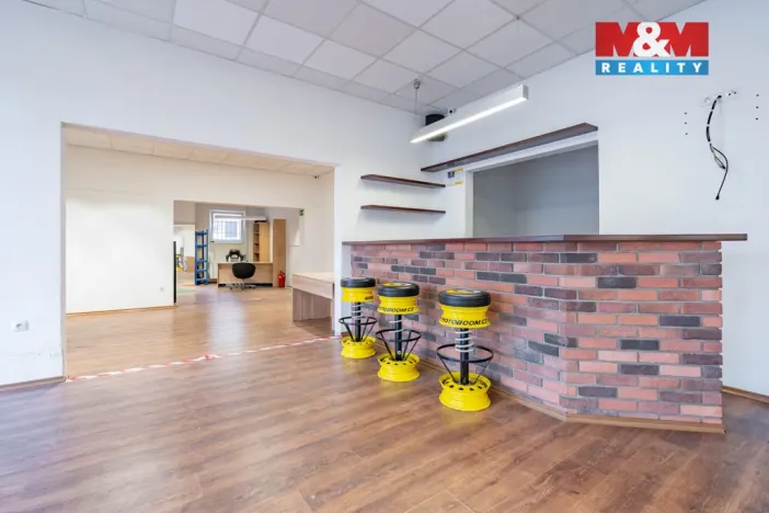 Prodej obchodního prostoru, Rudolfov, Třeboňská, 500 m2