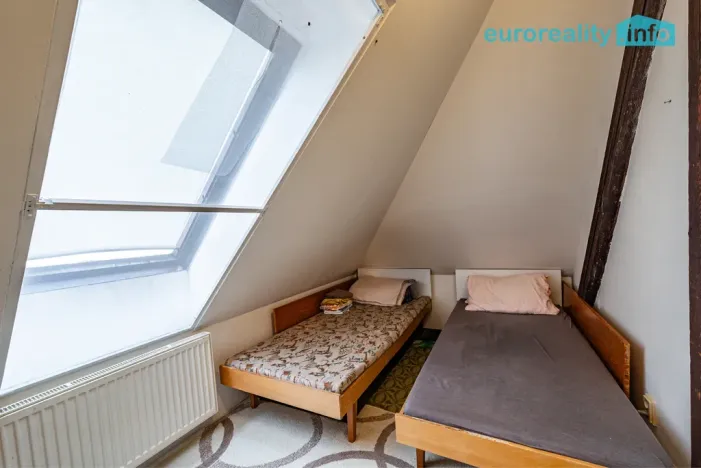 Prodej rodinného domu, Cheb, Vančurova, 329 m2