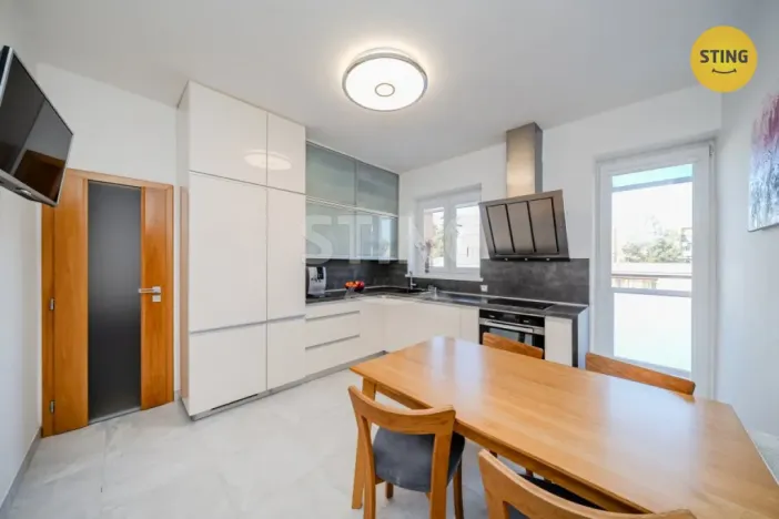 Prodej bytu 2+1, Ostrava, Edisonova, 66 m2