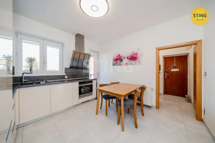 Prodej bytu 2+1, Ostrava, Edisonova, 66 m2