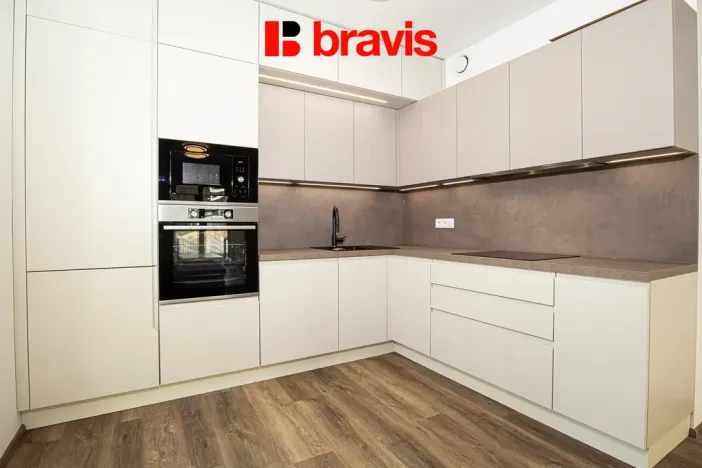 Pronájem bytu 2+kk, Brno - Komín, Bystrcká, 57 m2